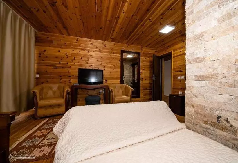 پانسیون Cabana La Fermă