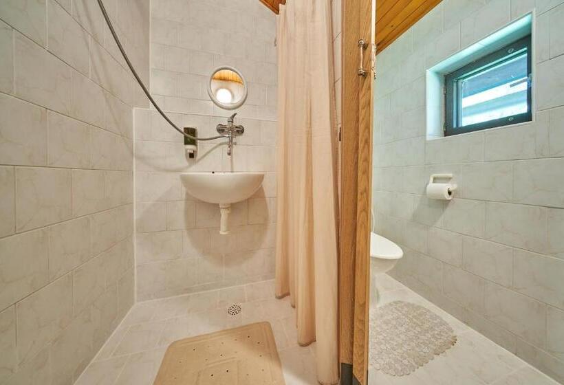 פנסיון Penzion Pod Lesem