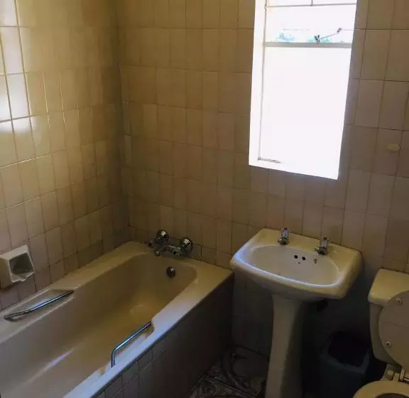 پانسیون Platinum Villa Guest House