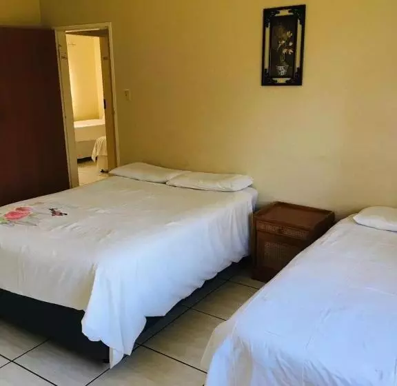 پانسیون Platinum Villa Guest House