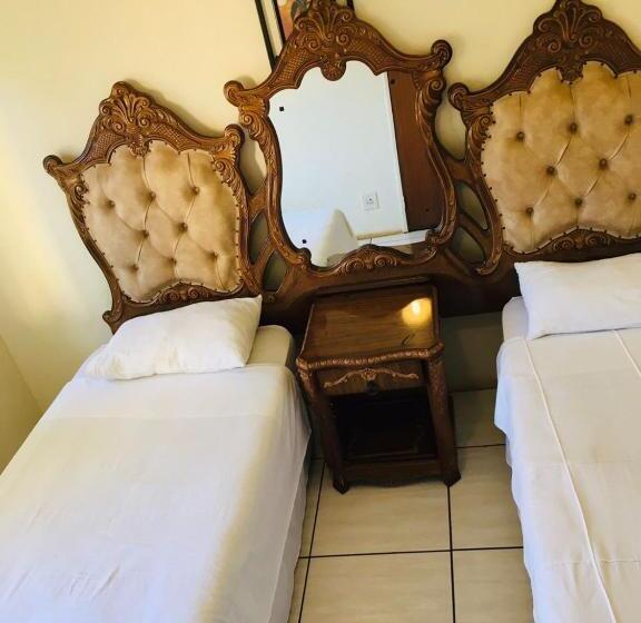 پانسیون Platinum Villa Guest House