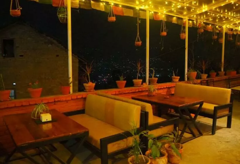 پانسیون The Nest Guest House