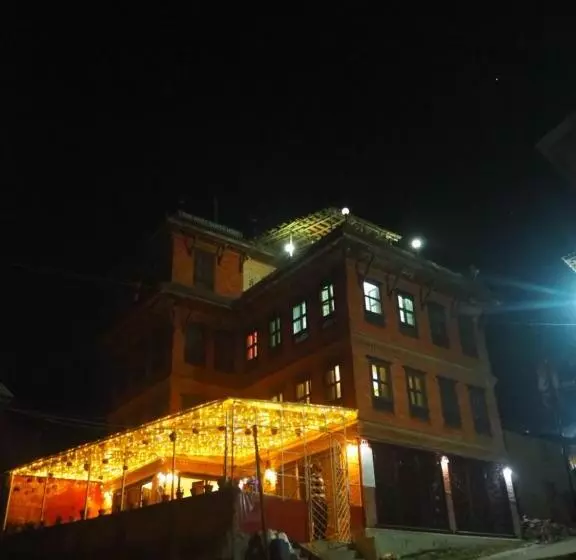 پانسیون The Nest Guest House