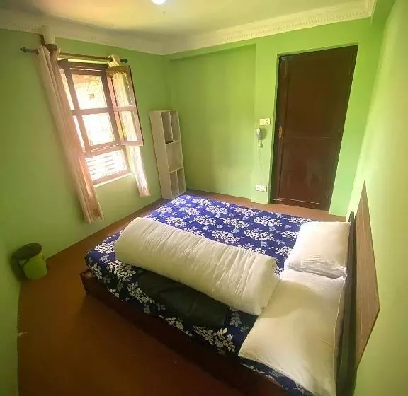 پانسیون The Nest Guest House