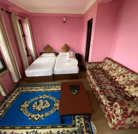 پانسیون The Nest Guest House