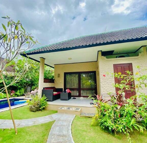 펜션 Ulami Guest House Tejakula