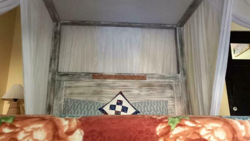 펜션 Ulami Guest House Tejakula