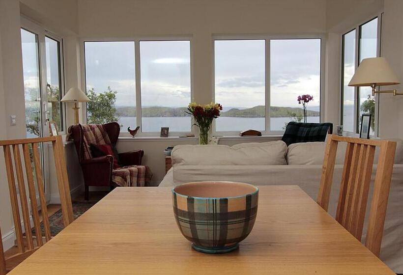 Tigh Uisdean Bed And Breakfast
