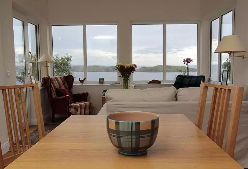 Tigh Uisdean Bed And Breakfast
