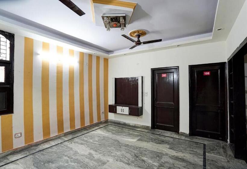 Super Hotel O Sai Residency