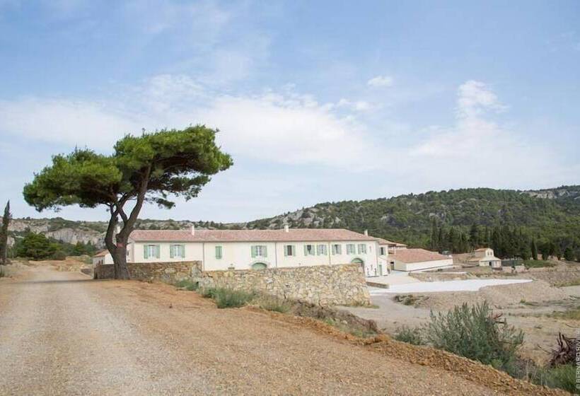 تختخواب و صبحانه Domaine De Saint Obre