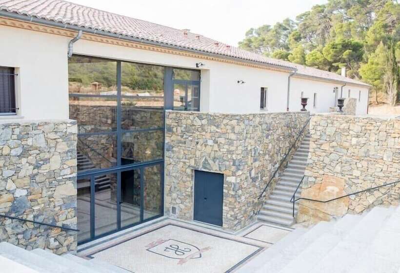 تختخواب و صبحانه Domaine De Saint Obre