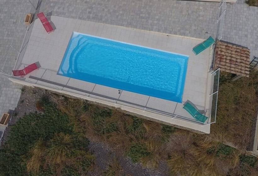 تختخواب و صبحانه Domaine De Saint Obre