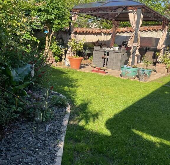 Bed and Breakfast La Maison D Ivona