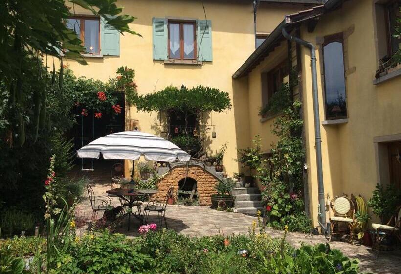 Bed and Breakfast La Maison D Ivona