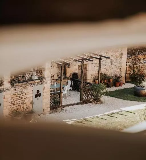 Aamiaismajoitus (B&B) Maison D Hôtes Bel Estiu