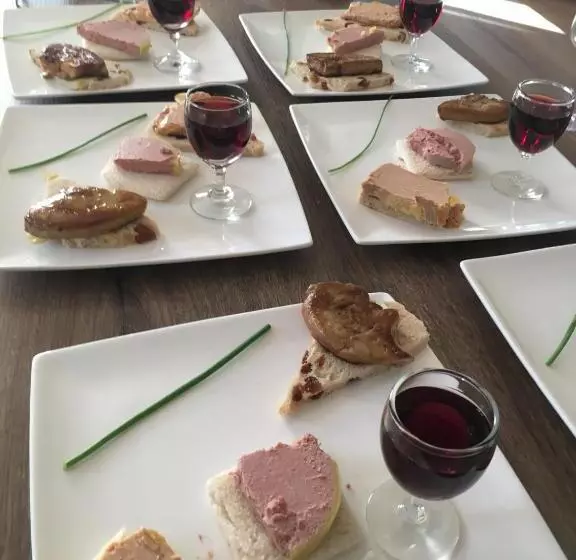 ベッドアンドブレックファースト Maison Des Vignes
