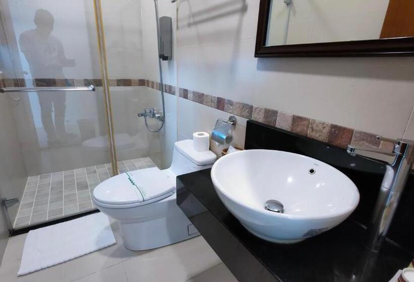 تختخواب و صبحانه 川岸空中villa