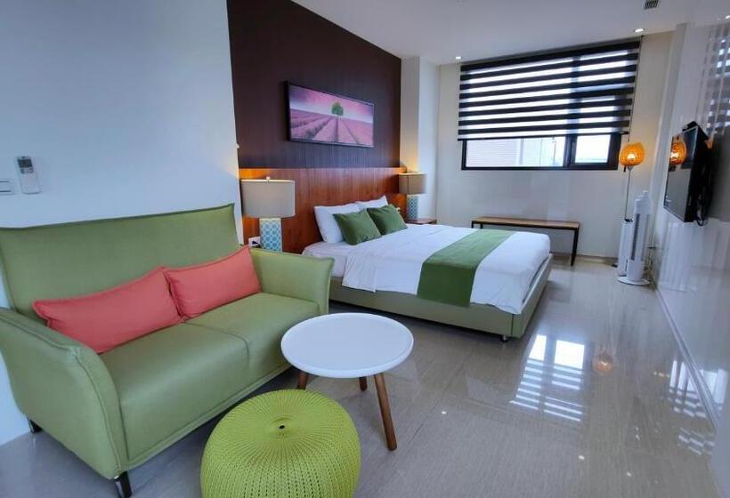 تختخواب و صبحانه 川岸空中villa