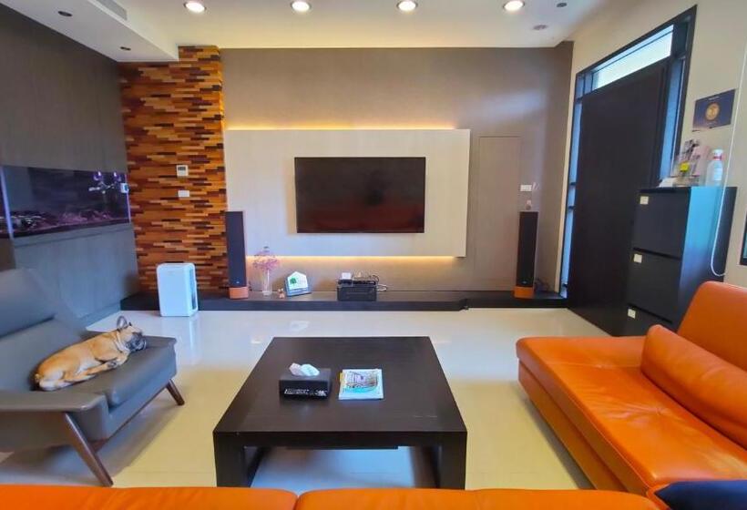 تختخواب و صبحانه 川岸空中villa