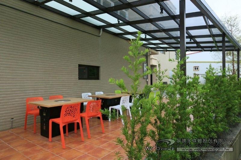 تختخواب و صبحانه 川岸空中villa