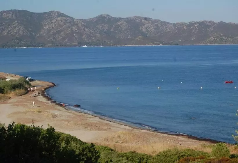 تختخواب و صبحانه Villa Aghjanella
