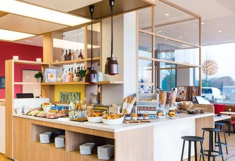 Hotelli Ibis Styles Guyancourt Versailles