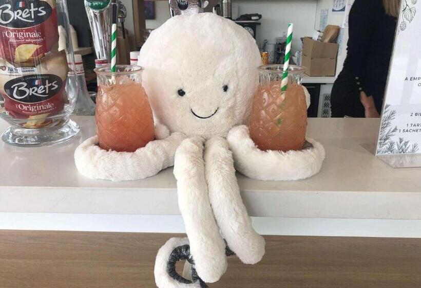 ホテル Ibis Styles Guyancourt Versailles