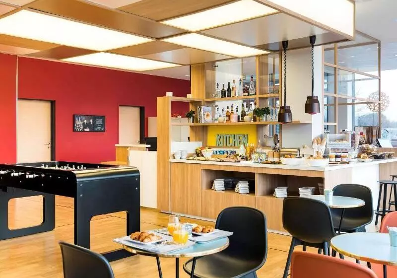 Hotelli Ibis Styles Guyancourt Versailles