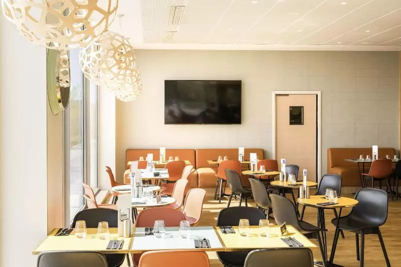 Hotelli Ibis Styles Guyancourt Versailles