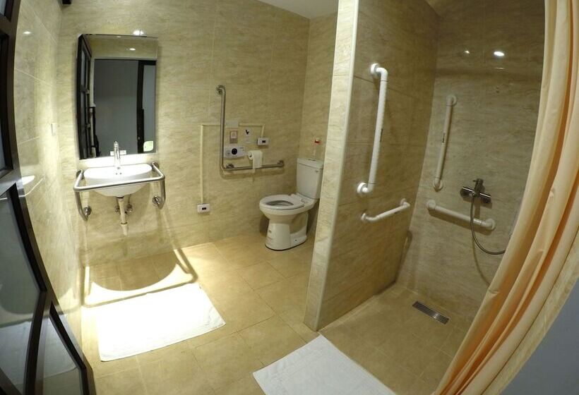 Lütel Hotel Xpark Gloria Outlets Shin Kong Cinemas