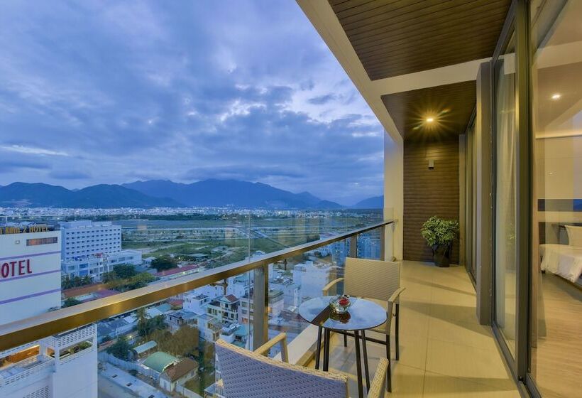 هتل Poseidon Nha Trang