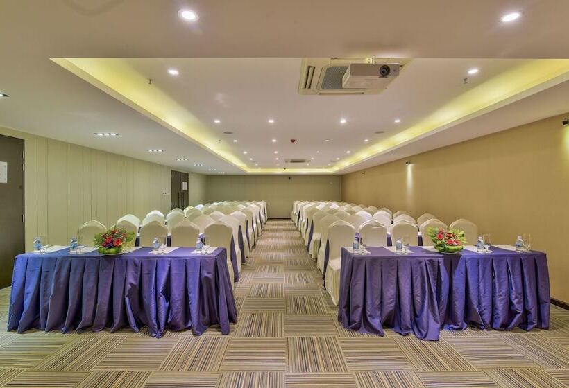 هتل Poseidon Nha Trang