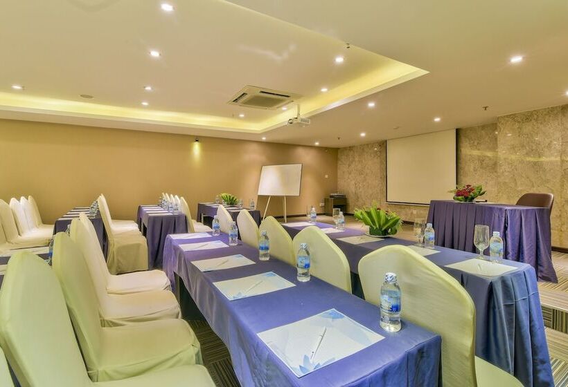 هتل Poseidon Nha Trang