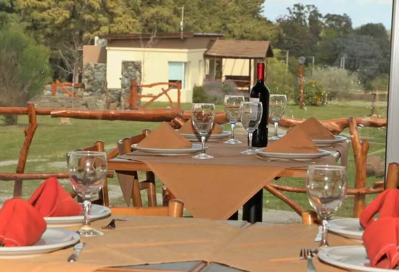استراحتگاه Ruca Haian. Cabañas Spa & Restó. Tandil