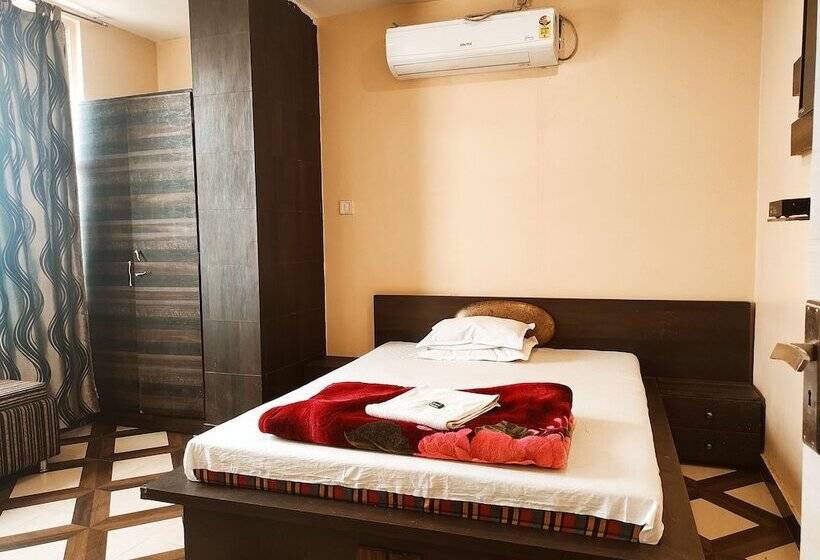 هتل Bhagwani Palace