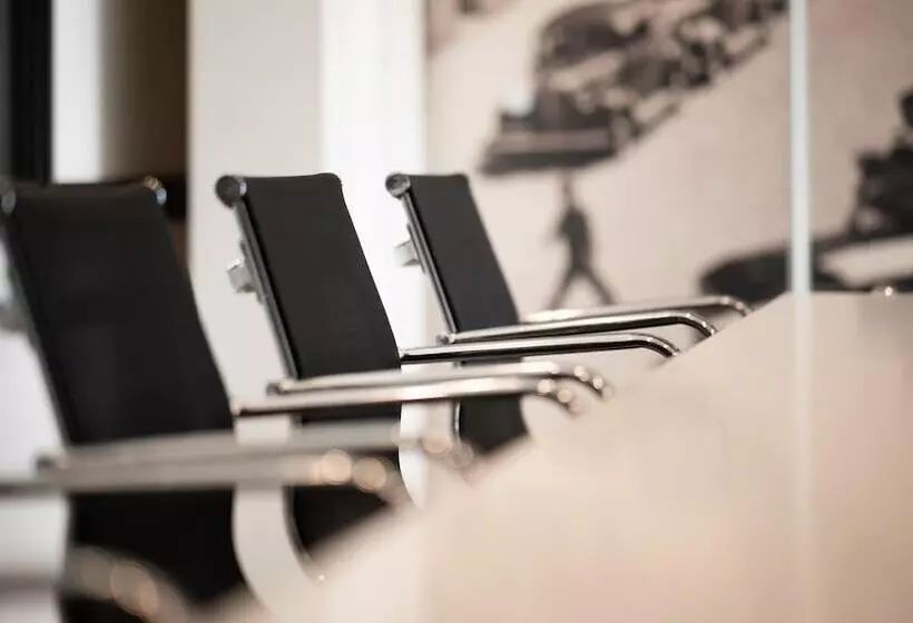 ホテル Shahzoda Grand