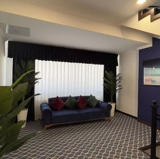 ホテル Shahzoda Grand