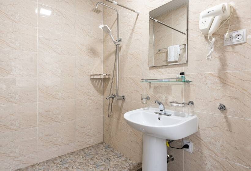 Hotel Shahzoda Grand