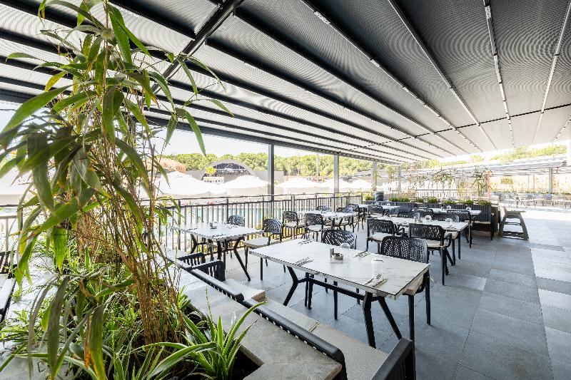 ホテル The X Belek