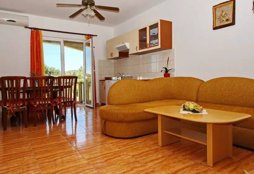 ペンション Apartments Veselka