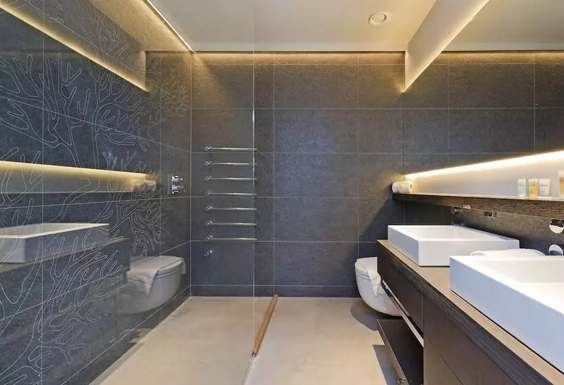 Amazing South Kensington Mews House By Underthedoormat