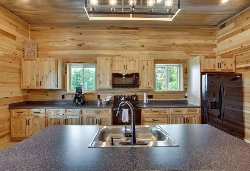 Burkesville Cabin, 3 Mi To Dale Hollow Lake!