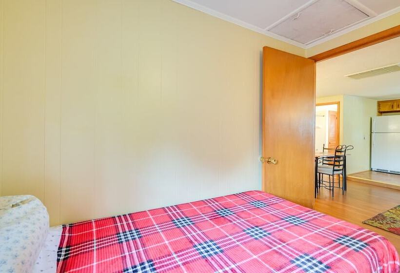 Cozy Fairfield Escape Near Historic Sites