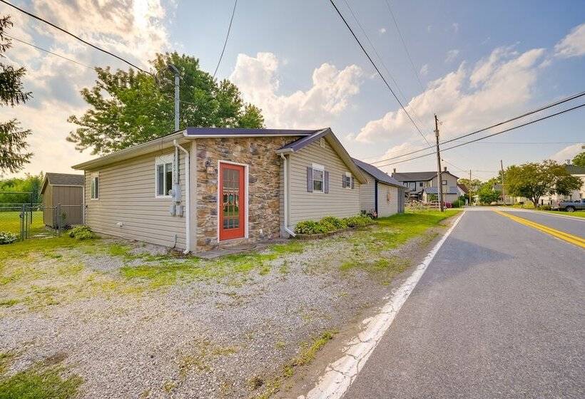 Cozy Fairfield Escape Near Historic Sites