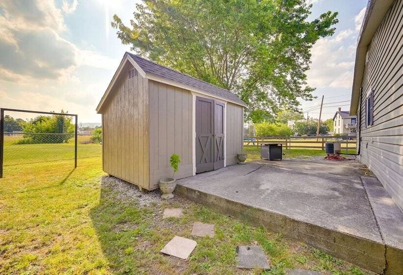 Cozy Fairfield Escape Near Historic Sites