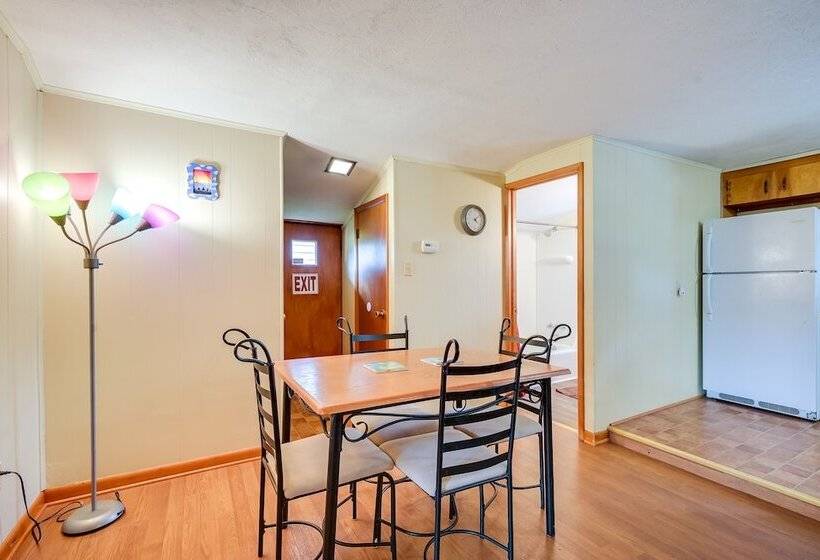 Cozy Fairfield Escape Near Historic Sites