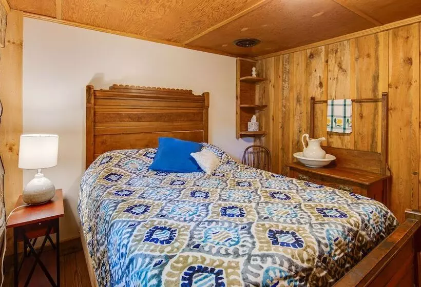 Historic Morrisdale Area Cabin W/ Deck & Fireplace