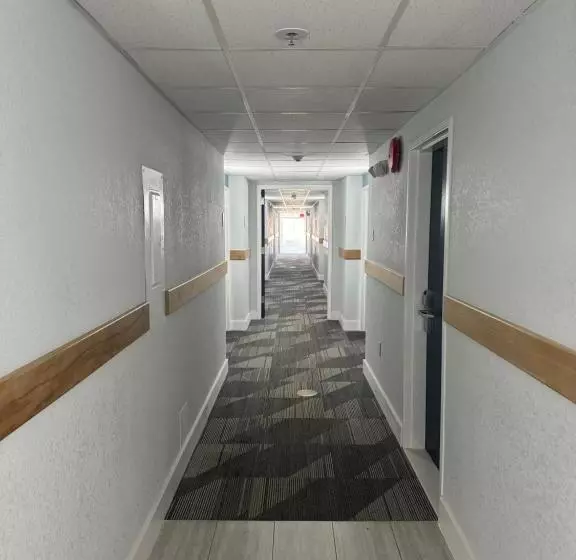 Hotelli Studio 6 Suites East Syracuse Airport