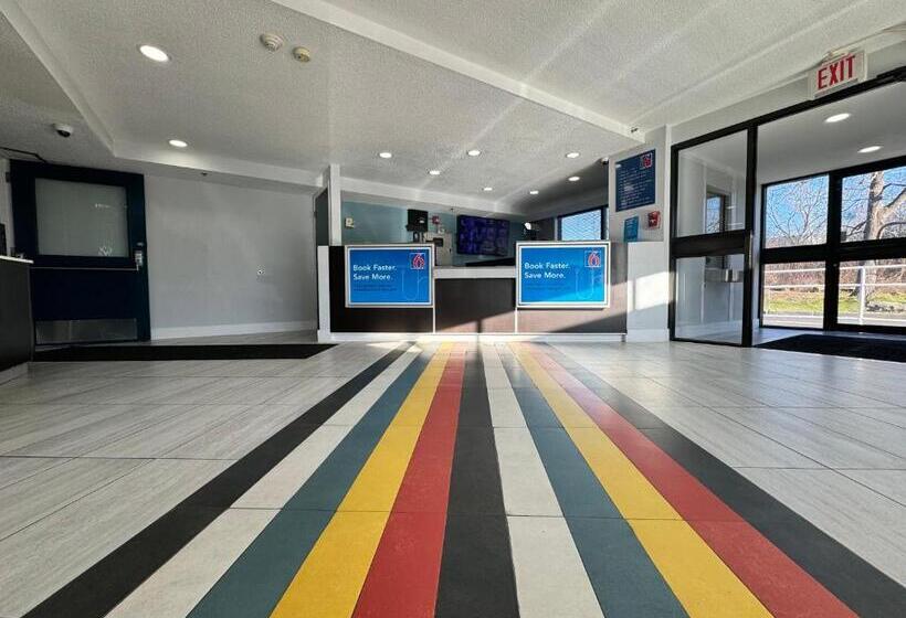 فندق Studio 6 Suites East Syracuse Airport